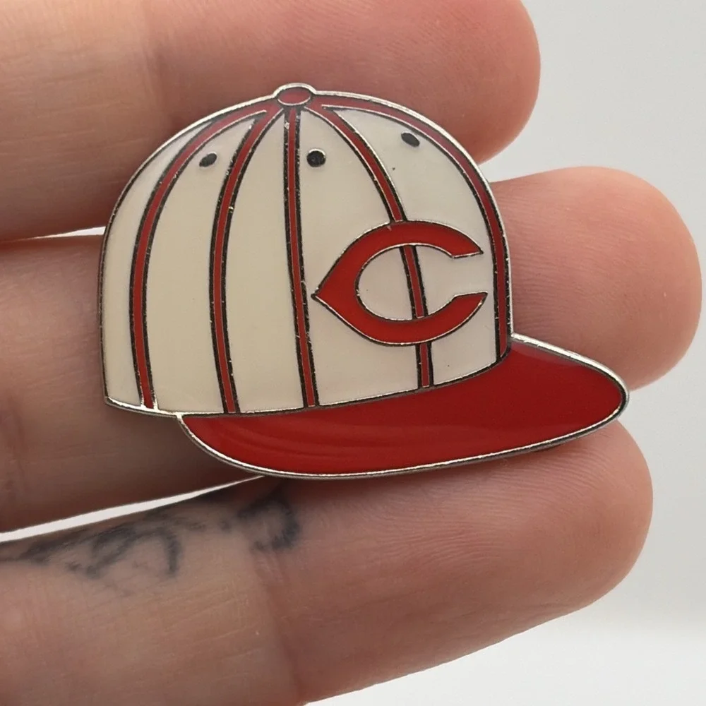 Cincinnati Reds Logo‎ MLB Baseball Team SnapBack Cap Hat Lapel Hat Pin
